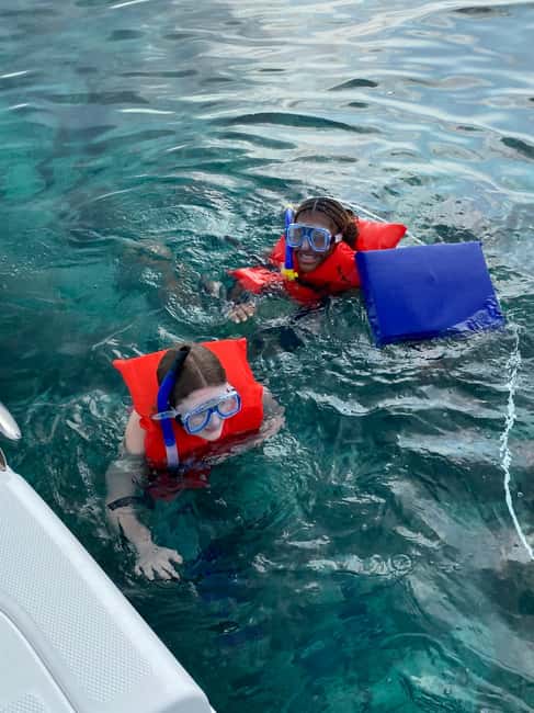 Rose Island: Pig Beach, Snorkeling, Sea Turtles, Beach - Key points at a glance