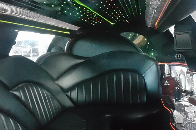 Round Trip Nassau Airport ARRIVAL (NASSAU LIMOUSINE) - Who should book this Nassau transfer