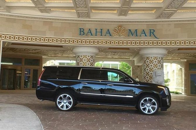 Round-Trip Private Transfer - Choosing a vehicle for five or six people