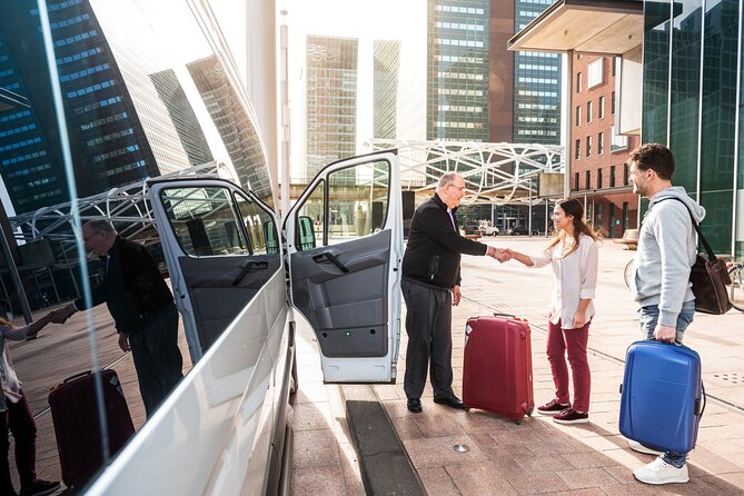 Roundtrip Airport Transfers Grand Lucayan Resort Freeport - What the $30 price really covers