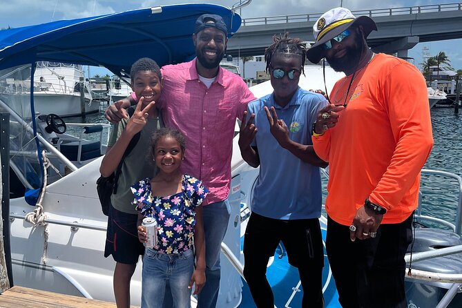 Semi Submersive Glass Bottom Boat Eco Tour in Paradise Island Bahamas - Drinks, snacks, and the small-group value