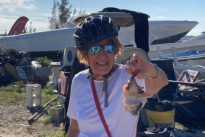 Shared Island Bike Tour in Bailey Town - Straw Market time and what you can shop for