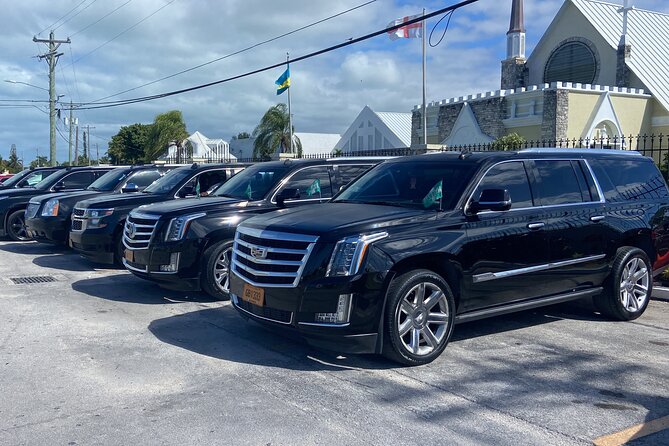 Shared Round Trip Limousine Transfer - From the cruise port to Port Lucaya in about 20 minutes