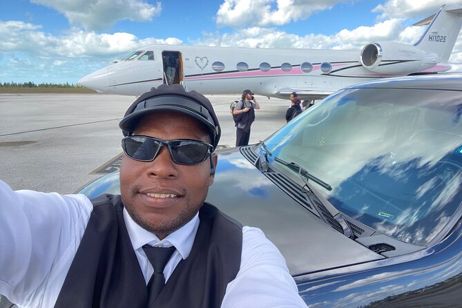 Shared Round Trip Limousine Transfer - Meeting the vehicle at the Freeport cruise port