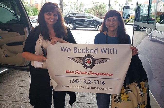 Shared Shuttle Round-Trip Airport Transportation - The driver can shape the whole experience