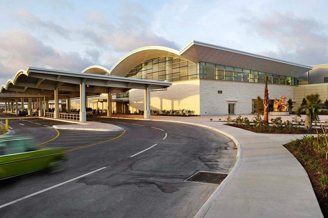 Shared Shuttle Round-Trip Airport Transportation - The three-hour return pickup