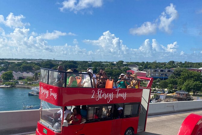 Shared Sightseeing Tour in Bahamas - A quick introduction to Nassau by double-decker bus