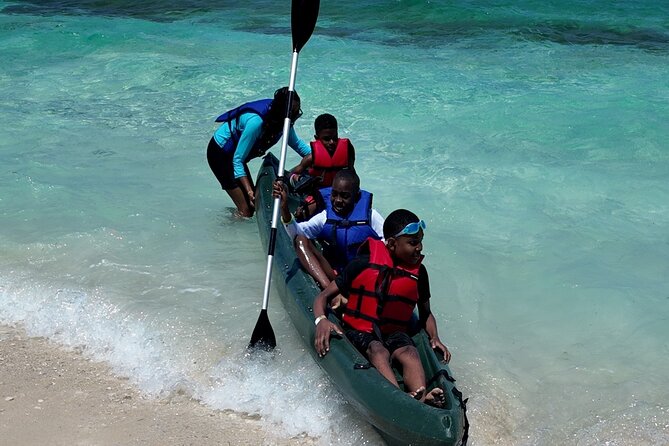Swimming Pigs, Snorkeling and Beach Tour in Nassau Bahamas - Who will enjoy this most